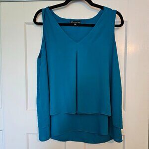 Lightweight Blue Sleeveless Shirt Size Large